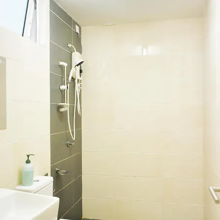 Azfa Suites At De Centrum Putrajaya Bangi Free Wifi Kampong Sungai Kembong Hilir Room photo
