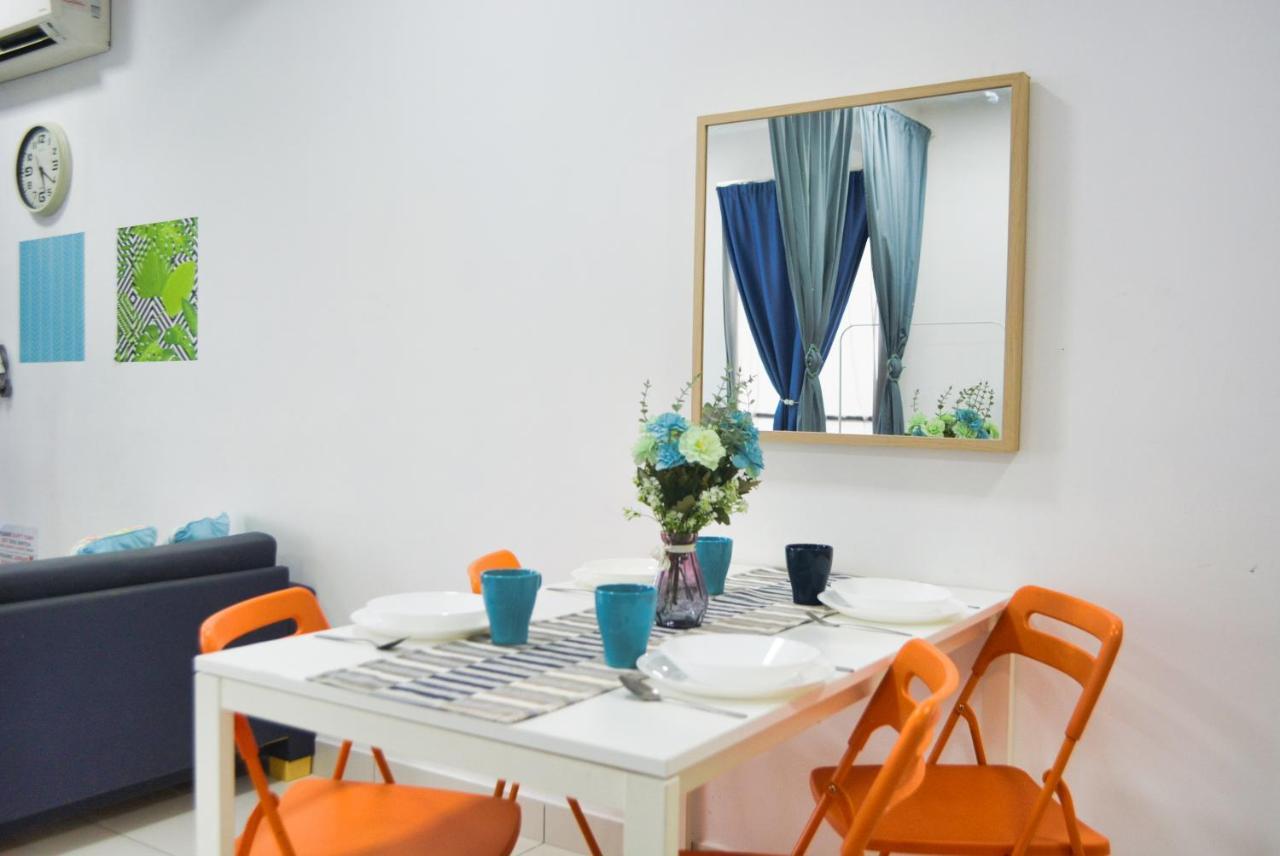 Azfa At De Centrum Putrajaya Bangi Free Wifi Apartment