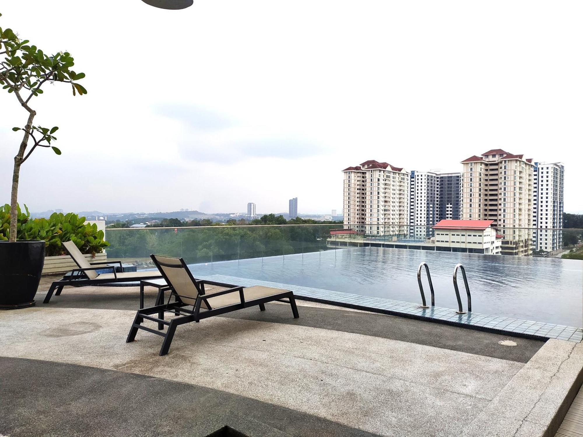 Apartment Azfa At De Centrum Putrajaya Bangi Free Wifi Kampong Sungai Kembong Hilir