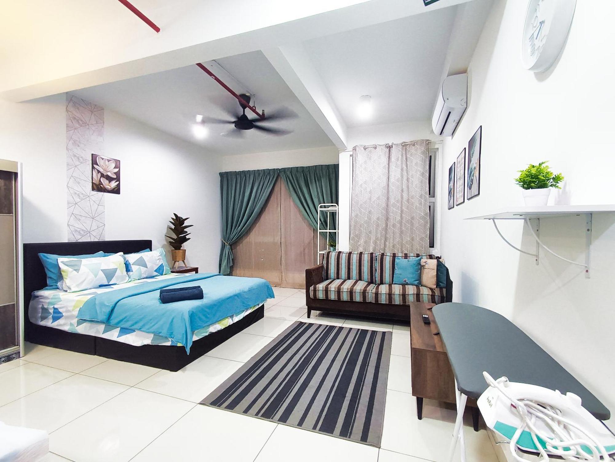 Azfa At De Centrum Putrajaya Bangi Free Wifi Apartment